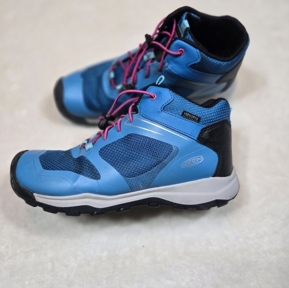 Keen Vibrant Blue Hiking Boots with Pink Accents - Picture 3 of 7